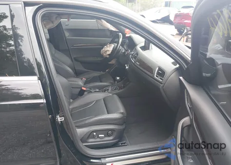 2016 Audi Q3 2.0T Premium Plus из США, поврежденный, VIN WA1GFCFS0GR016402